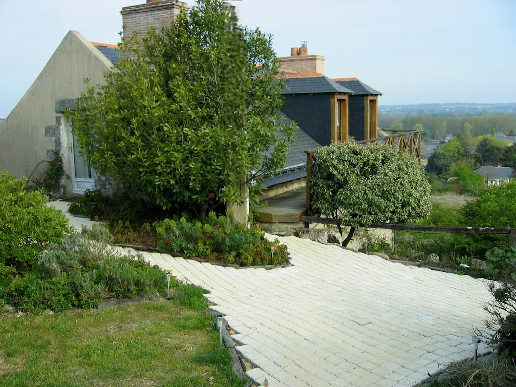 Au Moulin Geant Panzió Rochefort-sur-Loire Kültér fotó